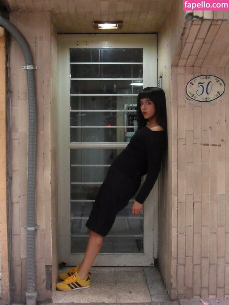 Om4ly hot model archive