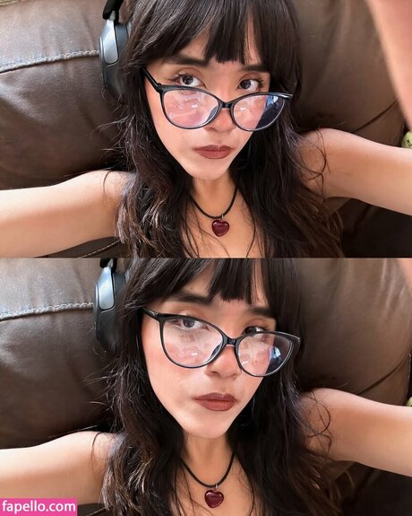 Om4ly exclusive star photo