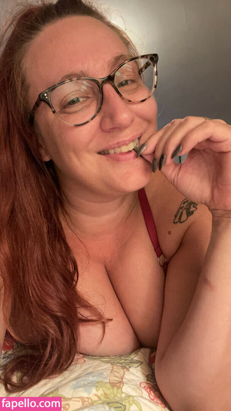 RefashionedHippie pornstar sexy picture