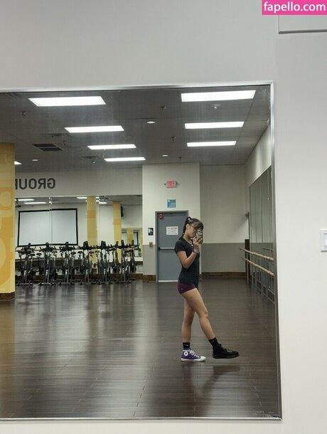 Angelina Fishtank model naked pictures