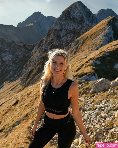 janina ejt porn actress pic