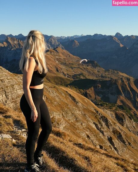 janina ejt naked star gallery