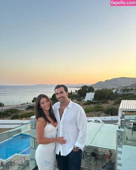 WMAF Alpha Couples top star image