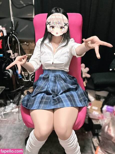 Beamoriyurumo model adult pics