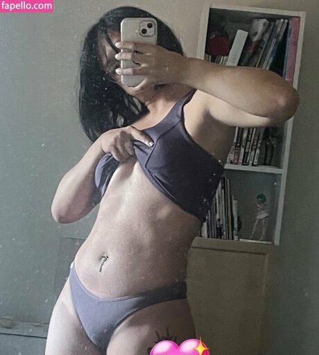 tarantunya nudes actress pic