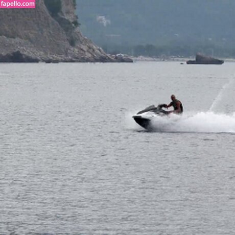 Girls HuntersBeauty Quick model image