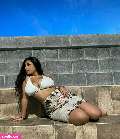 jolie23x model nudes pics