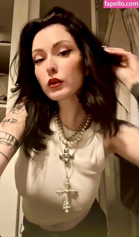 Bioodst0nes naked pornstar gallery