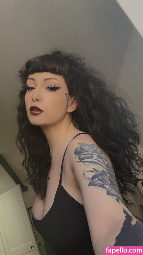 Bioodst0nes model beautiful pics