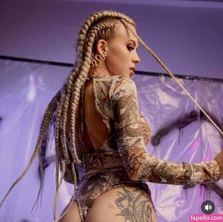 Dasha Grivina naked star pictures