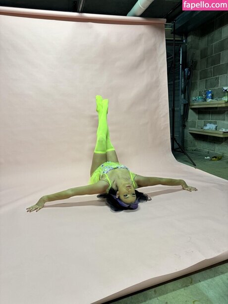 Lena Kross pornstar beautiful image