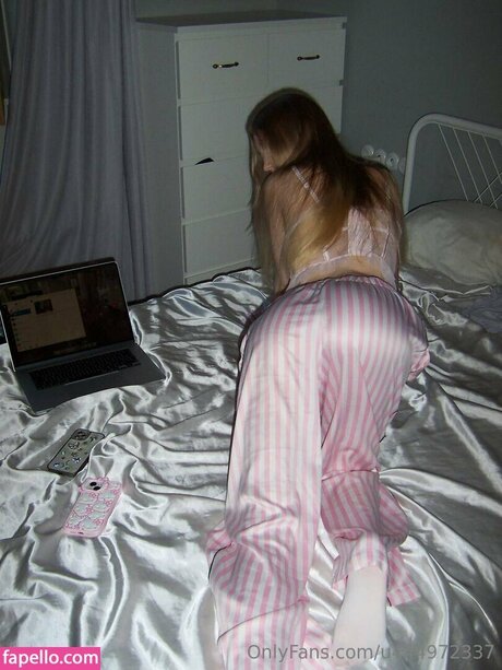 big tits curvy onlyfans nude photo