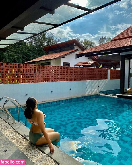 Nikita Sharma model top pictures