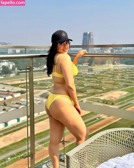 Nikita Sharma porn actress img