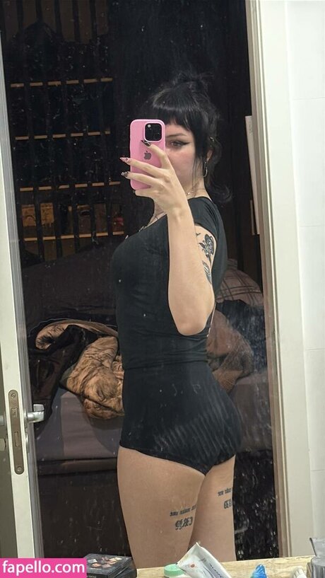 Robbfm exclusive actress galleries