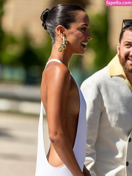 Alexandra Saint Mleux beautiful pornstar archive