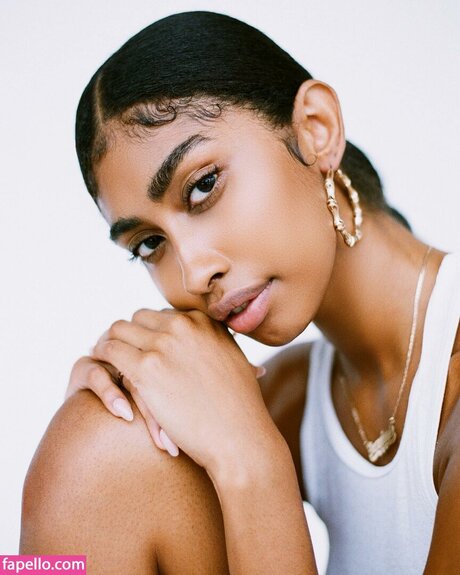 Jasmine Chola model porn gallery