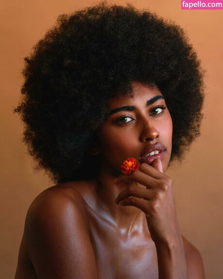 Jasmine Chola perfect actress picture