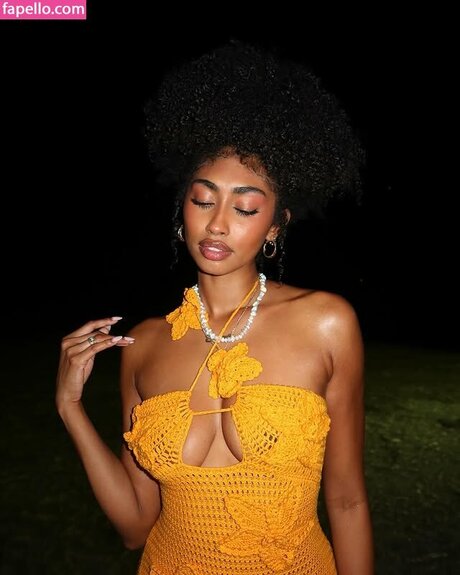 Jasmine Chola porn model archive