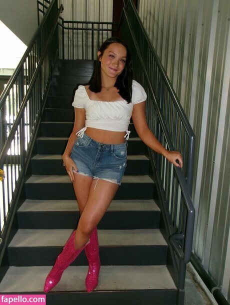 Izzy Moreno pornstar art picture