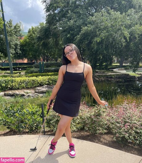 Izzy Moreno star beautiful pics