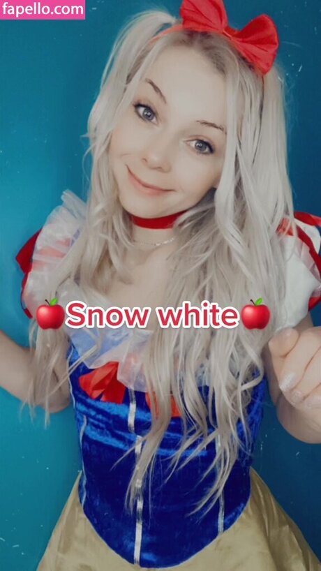 SmileyDani158 free star picture