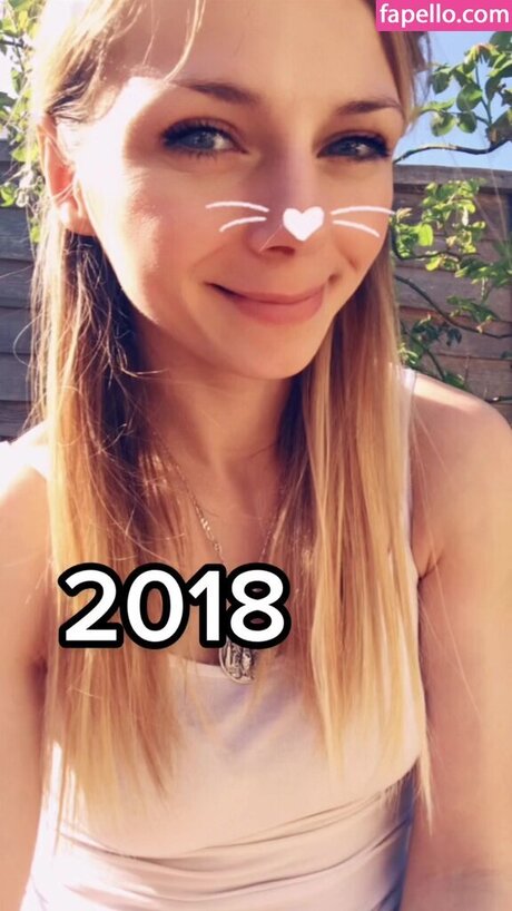 SmileyDani158 porn actress picture