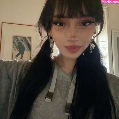 Eieniffy model picture