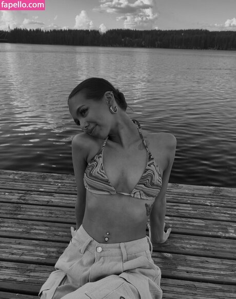 Neea Kuosmanen star nudes pictures