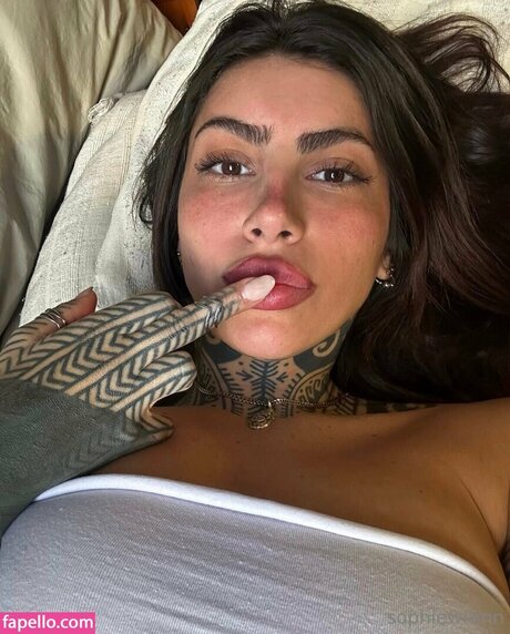 sophiewrenn erotic model pictures