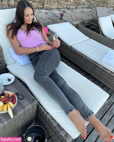 Katsiaryna Kavaleva exclusive actress pics