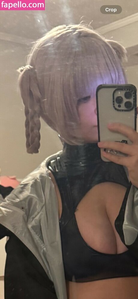 Saltedfishcakes hot model img