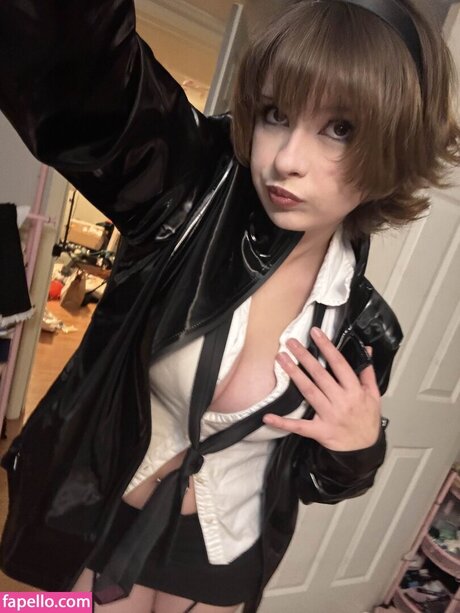 Saltedfishcakes adult actress pics