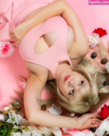 Saltedfishcakes pornstar photo