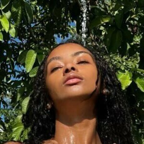 Jessica Nahomy model nice picture