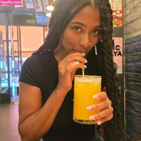 Jessica Nahomy model top pics