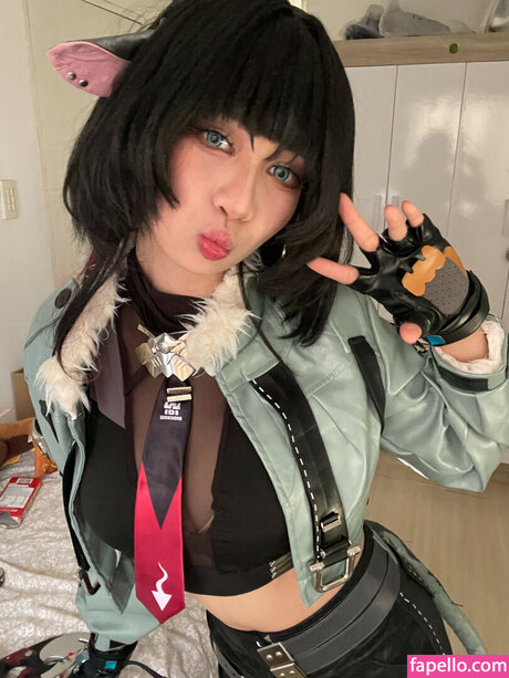 Kettsley star erotic photos