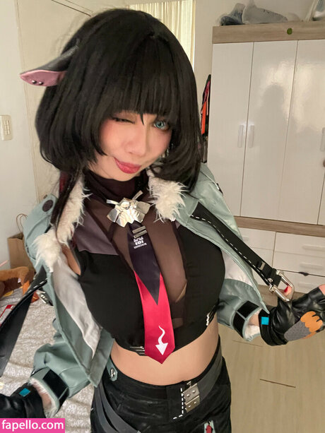 Kettsley hot actress pic