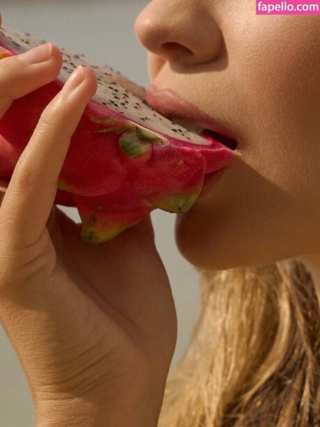 blonde ass onlyfans pretty img