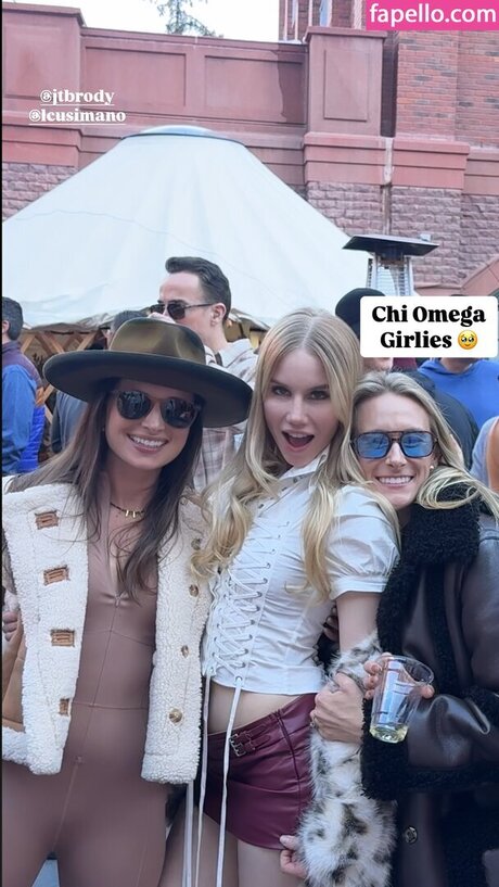 Colette Cherry nude model pictures