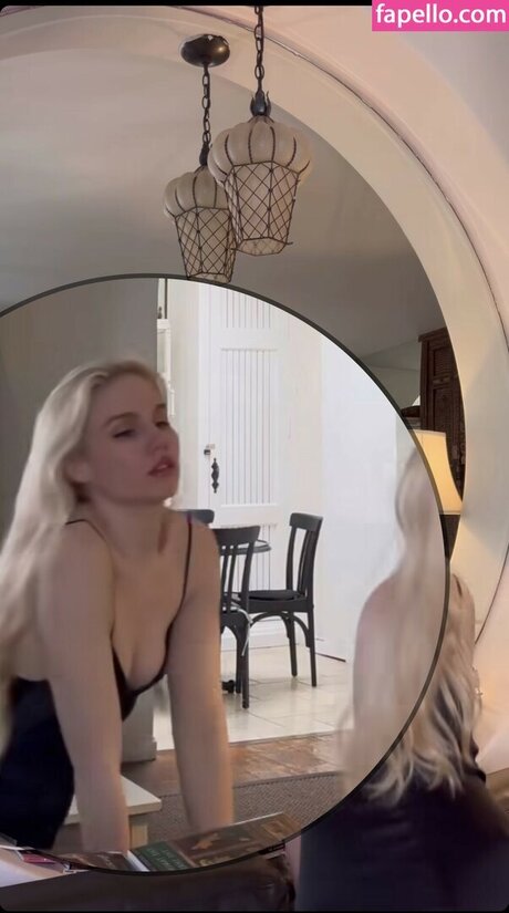 Colette Cherry exclusive star pictures