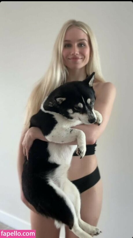 Colette Cherry nude actress pic