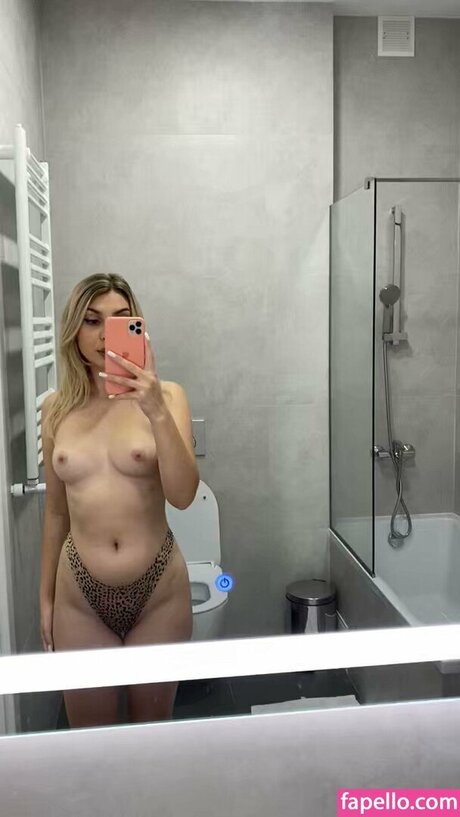 Jenny Lux nudes model pic