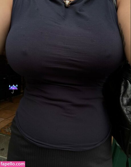 ZonxKaru porn star photo