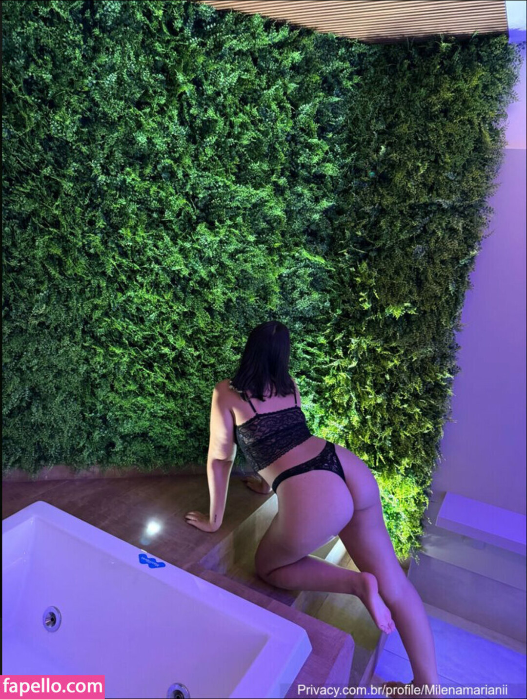 Milena Mariani model art image