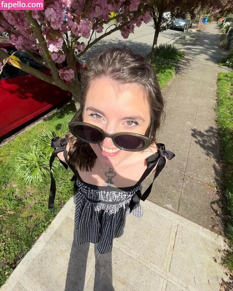 Msvioletvixxen pretty model pics