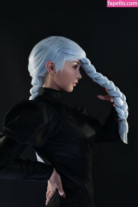 Nyeupe model erotic image