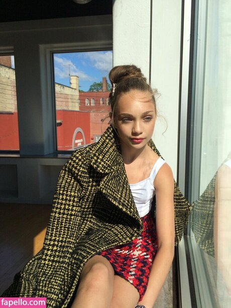 maddieziegler nude actress img
