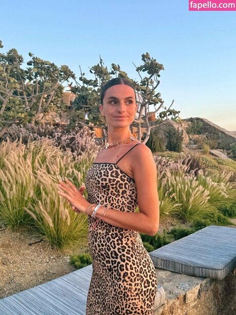 Thea GS star nudes images