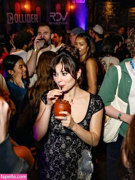 Ruby Cruz adult model picture